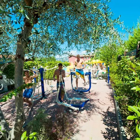 Hébergement de vacances Holiday Family Camping Serenella-2 By Interhome *